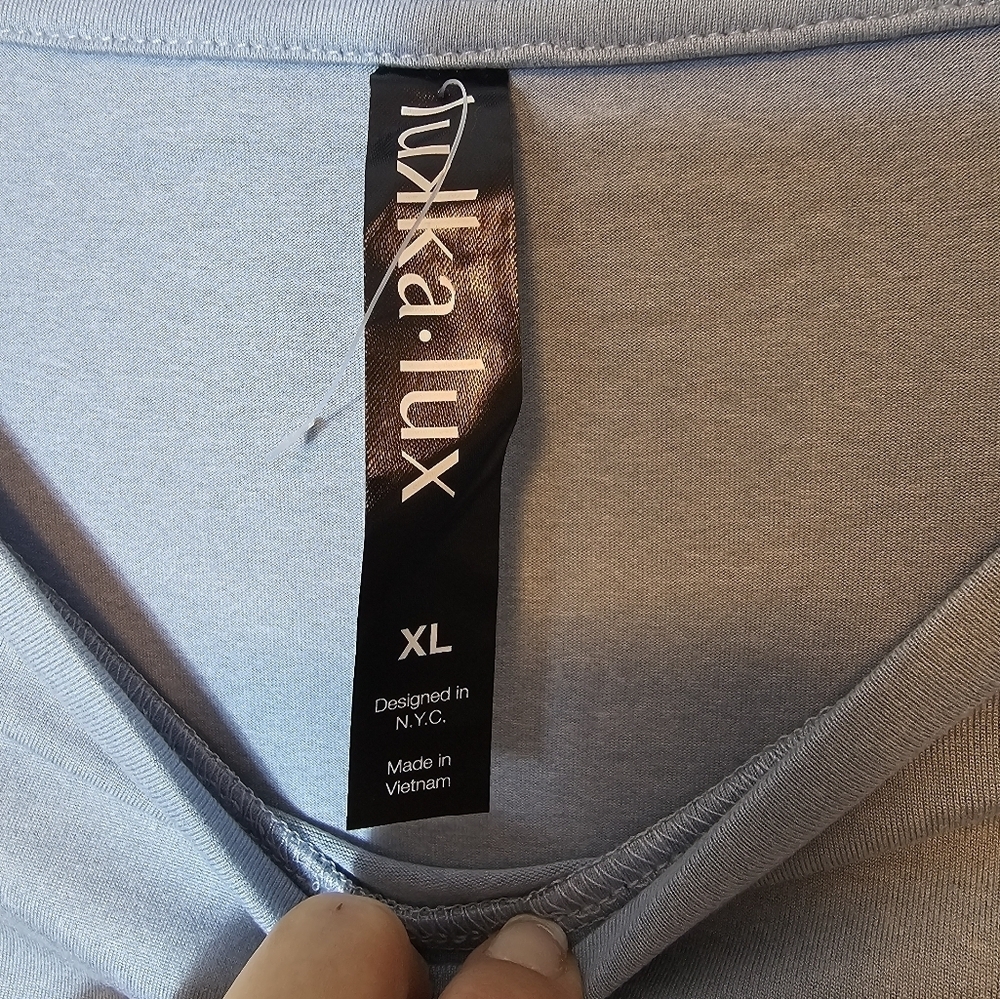 Lukka Lux Women's Light Blue Long Sleeve Crew Neck Top Size XL NWOT - Picture 2 of 6